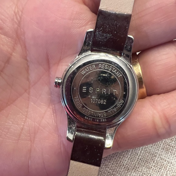 Authentic Esprit Women Leather Watch - Picture 5 of 12